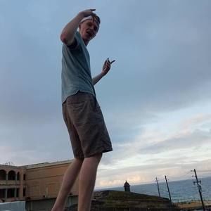 Meet your Posher, Casey